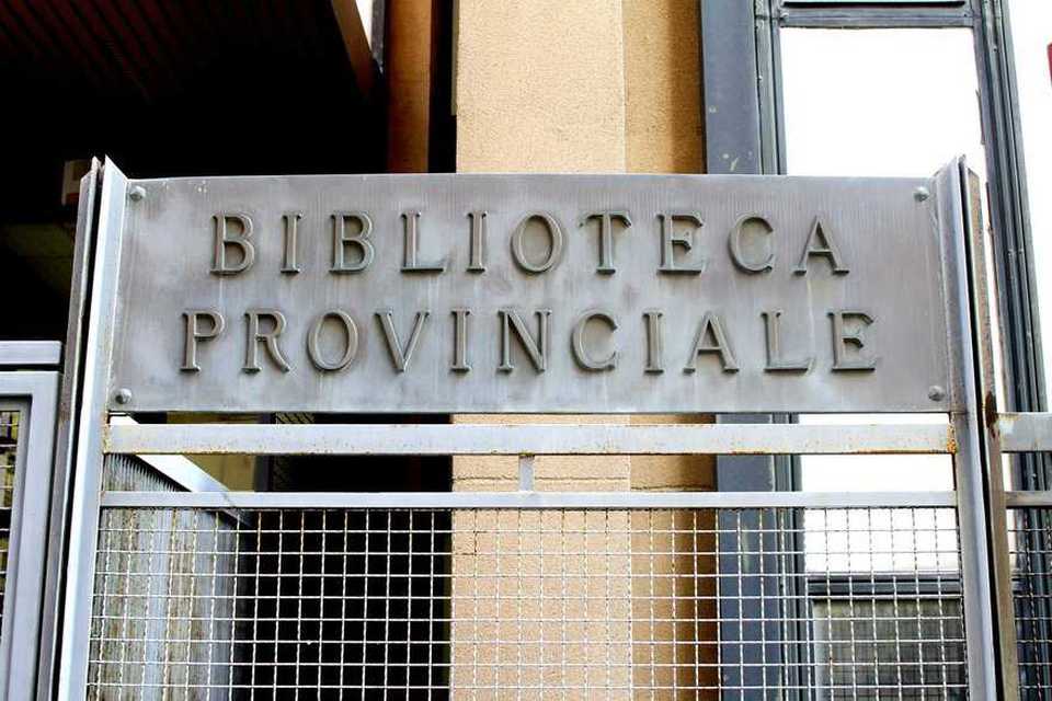 biblioteca